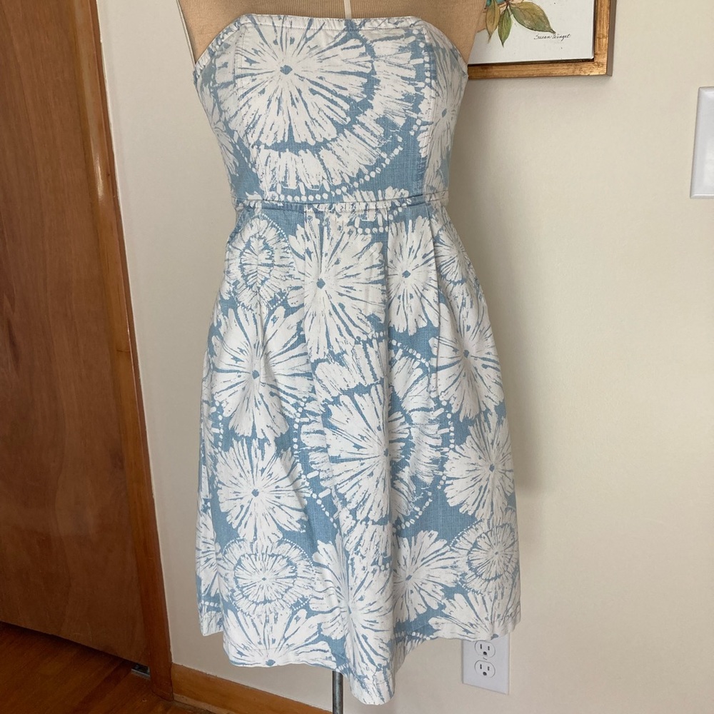 Light blue and white cotton strapless dress.